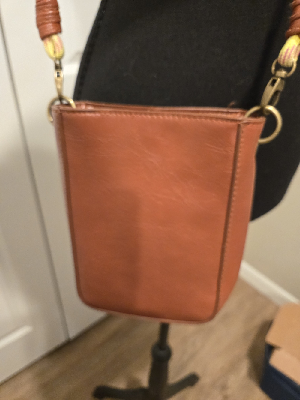 Woman's Compact Leather Crossbody Bag - Tan